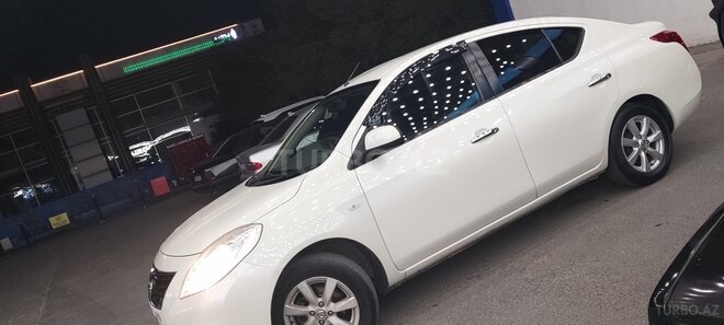 Nissan Sunny-5
