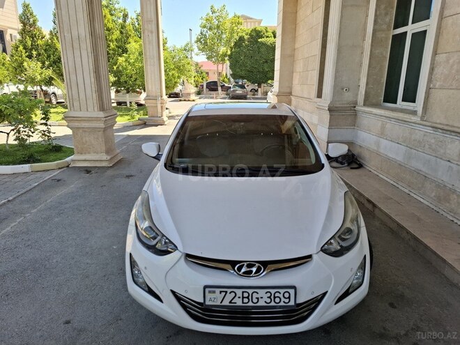 Hyundai Elantra-1