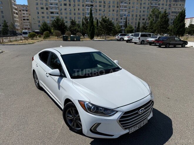 Hyundai Elantra-7