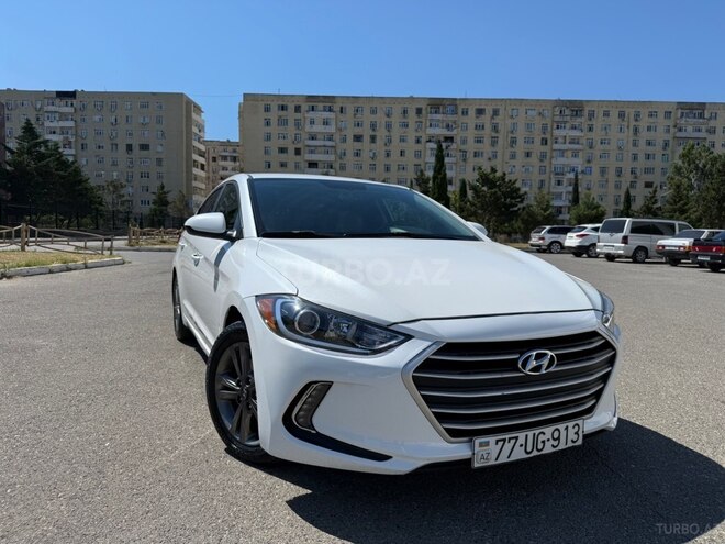Hyundai Elantra-8