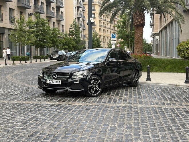 Mercedes C 300 4MATIC-7