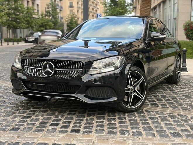 Mercedes C 300 4MATIC-2