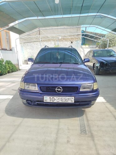 Opel Astra-1