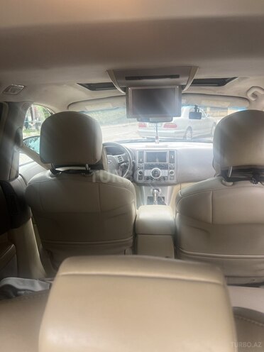Infiniti FX35-6