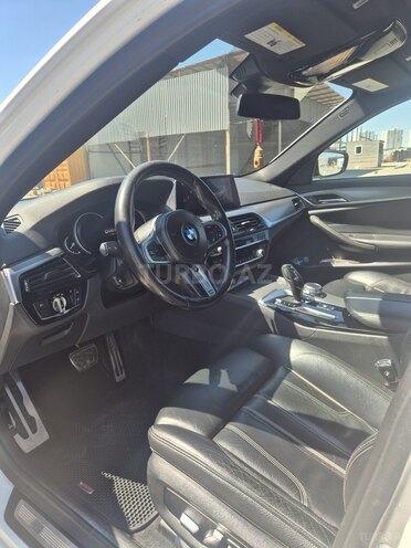 BMW 530-6