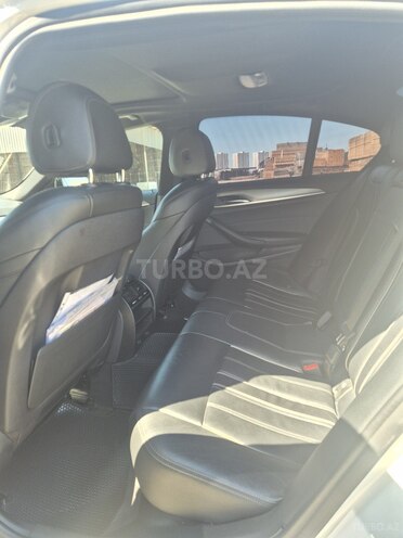 BMW 530-8