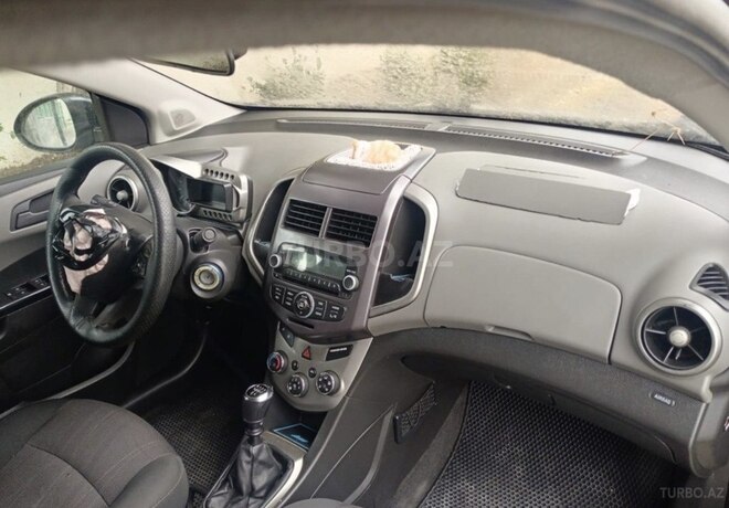 Chevrolet Aveo-3