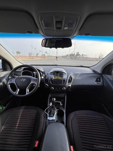 Hyundai ix35-12