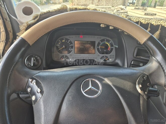 Mercedes Actros 1844-17