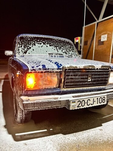 LADA (VAZ) 2107-1