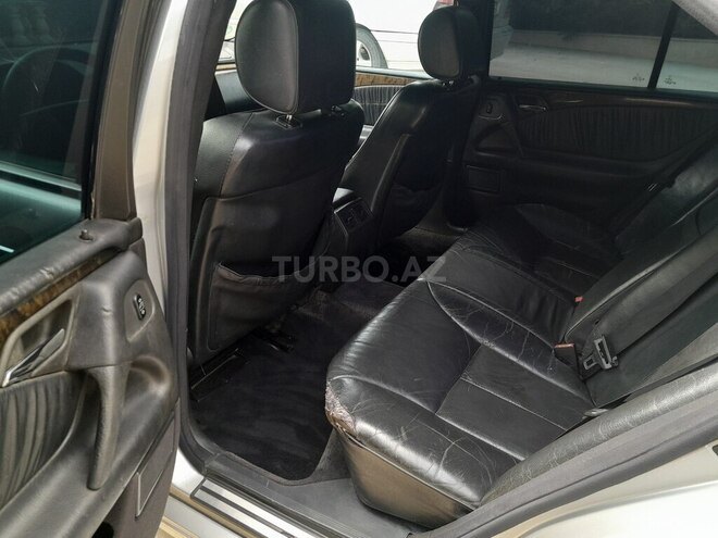 Mercedes E 220-15