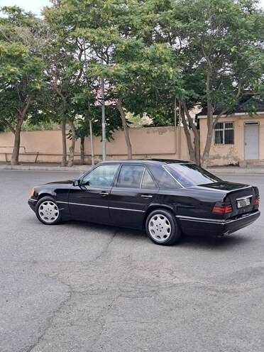 Mercedes E 200-9