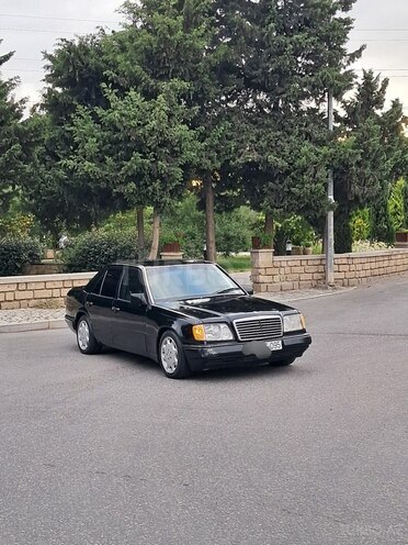 Mercedes E 200-5