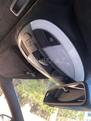 Mercedes E 350-11