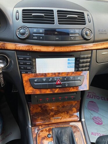 Mercedes E 350-17
