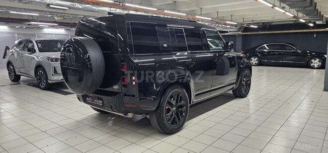 Land Rover Defender-9