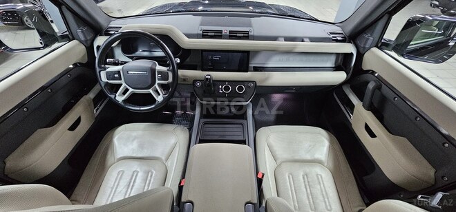 Land Rover Defender-11