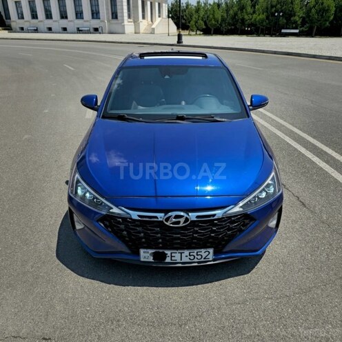 Hyundai Elantra-2