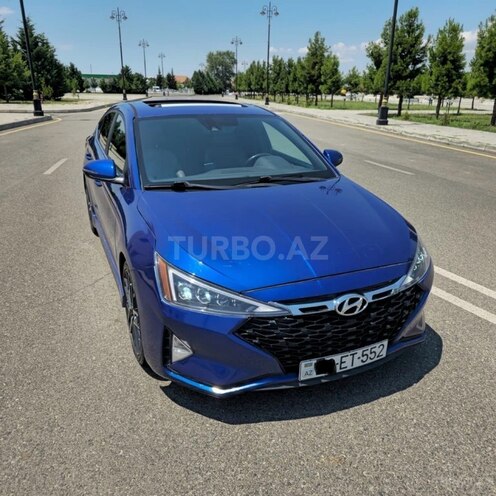 Hyundai Elantra-3