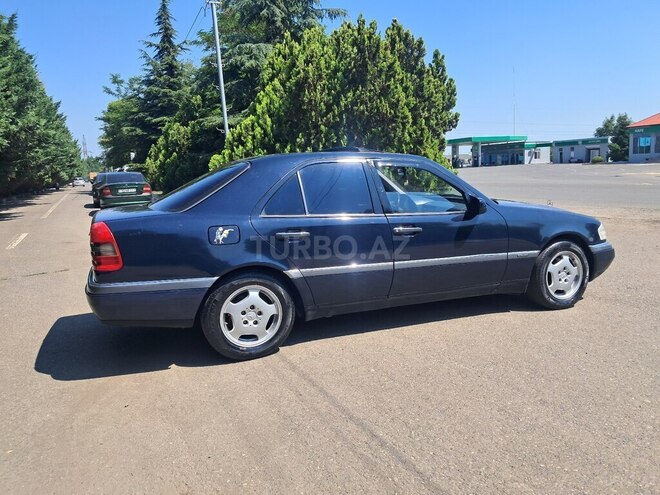Mercedes C 180-9