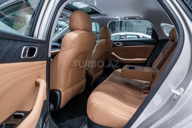 Geely Galaxy Starshine 6-17