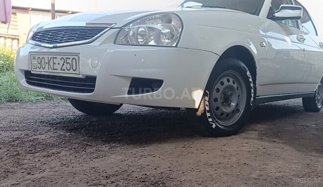 LADA (VAZ) Priora-1