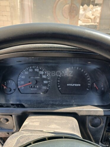 Hyundai H 100-9