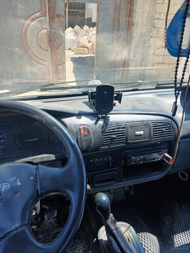 Hyundai H 100-10