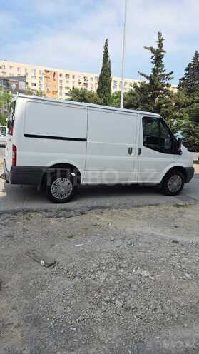 Ford Transit-3