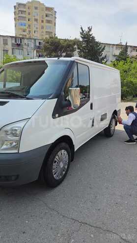 Ford Transit-2