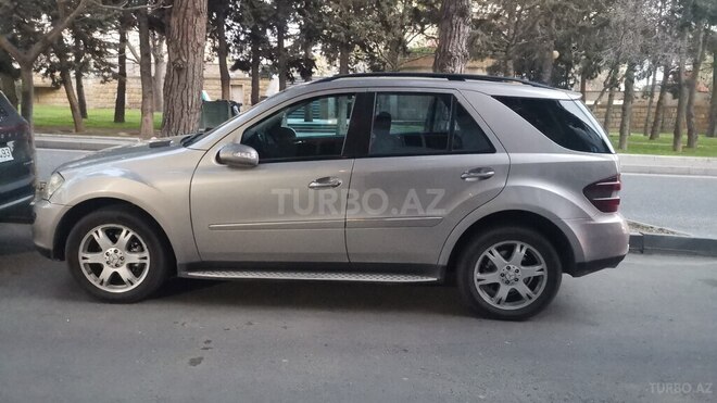 Mercedes ML 350 4MATIC-3
