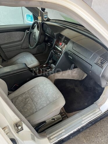Mercedes C 180-5
