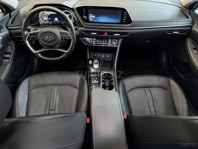 Hyundai Sonata-3