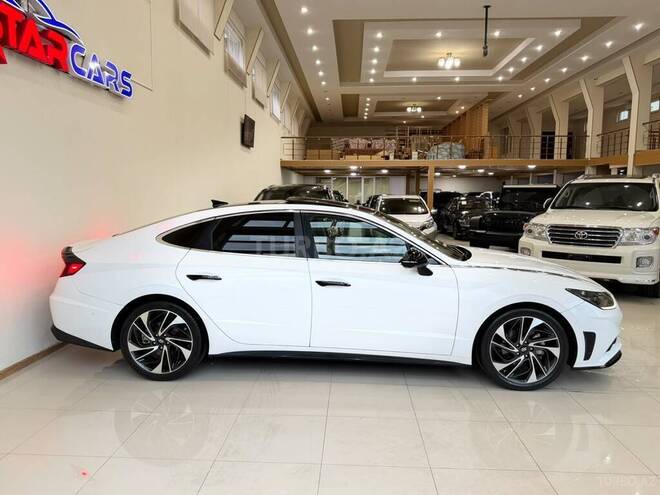Hyundai Sonata-6