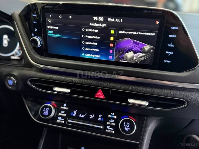 Hyundai Sonata-17