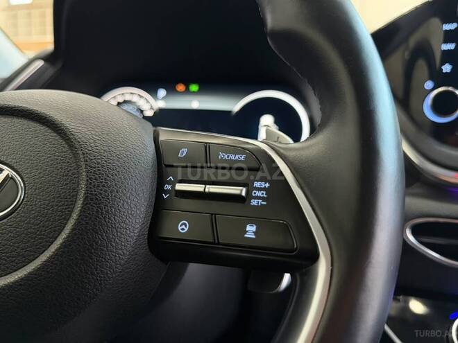 Hyundai Sonata-39
