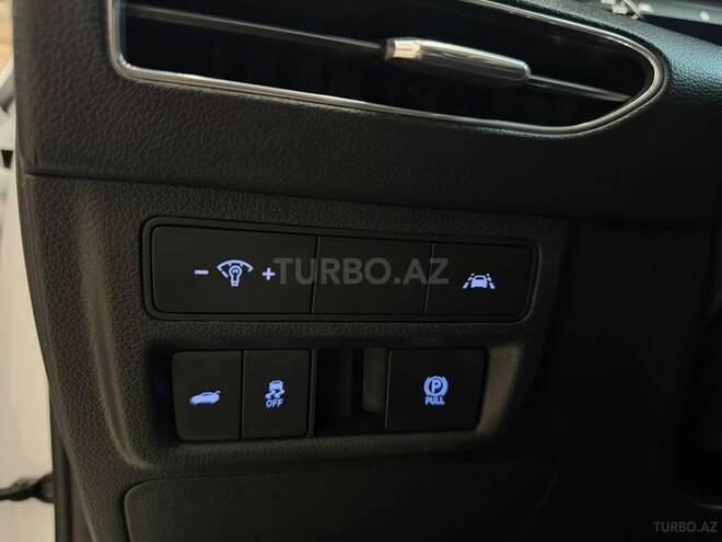 Hyundai Sonata-16