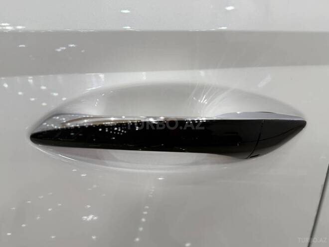 Hyundai Sonata-35