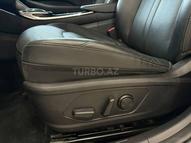 Hyundai Sonata-26