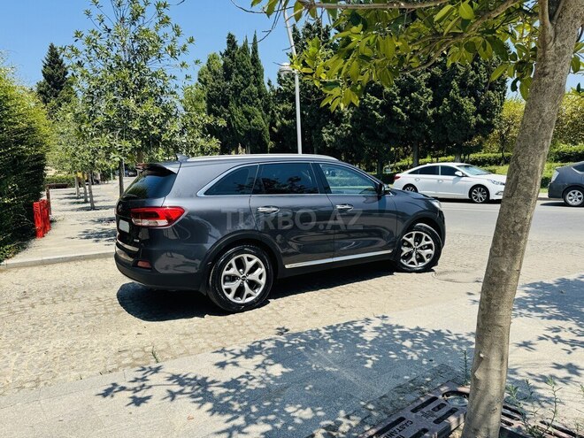 Kia Sorento-8
