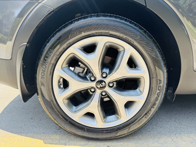 Kia Sorento-13