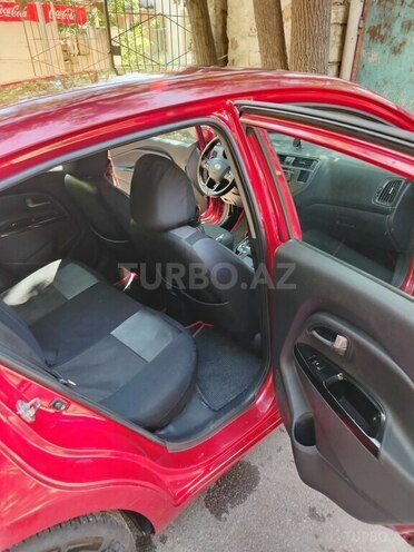 Kia Rio-9