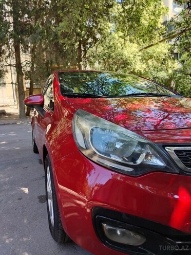Kia Rio-5