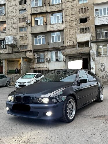BMW 528-2