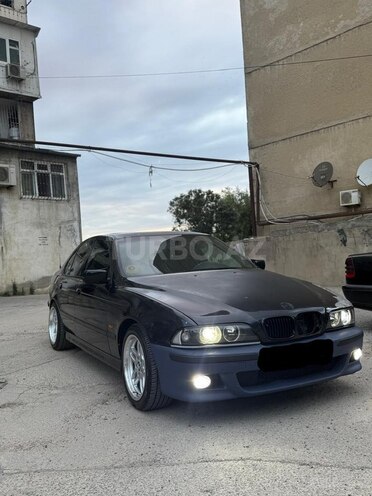 BMW 528-1