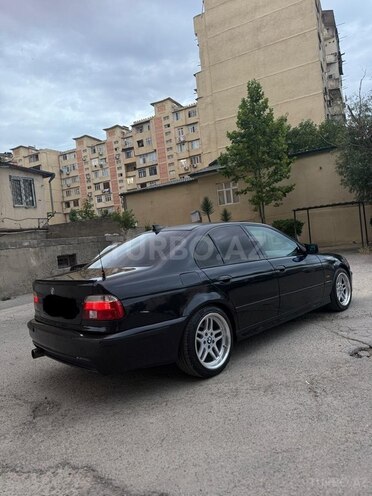 BMW 528-4