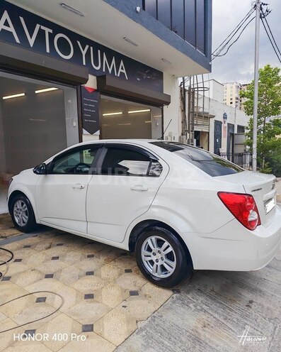 Chevrolet Aveo-5