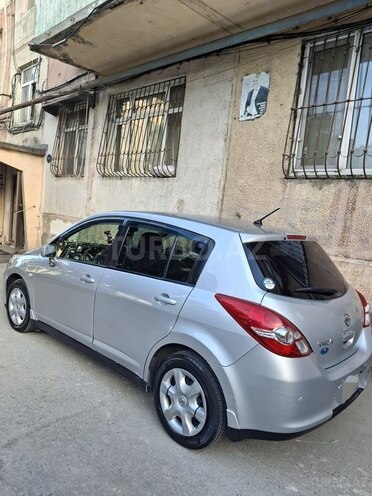 Nissan Tiida-2