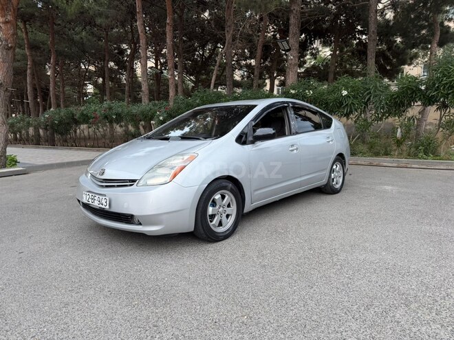 Toyota Prius-2