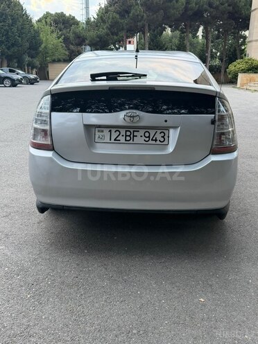 Toyota Prius-6